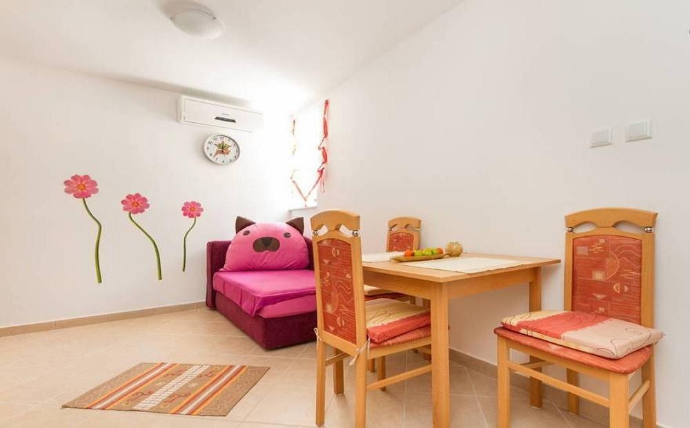 Apartments Mali Raj Vranjic Exterior photo